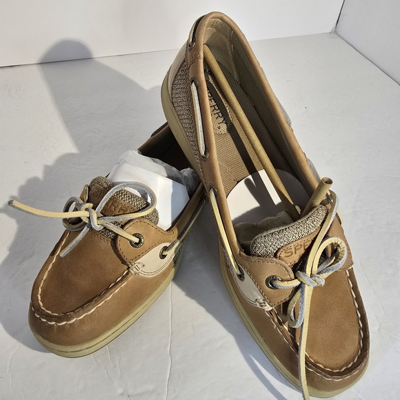 Sperry Women's Tan Boat Shoes - Picture 1 of 7